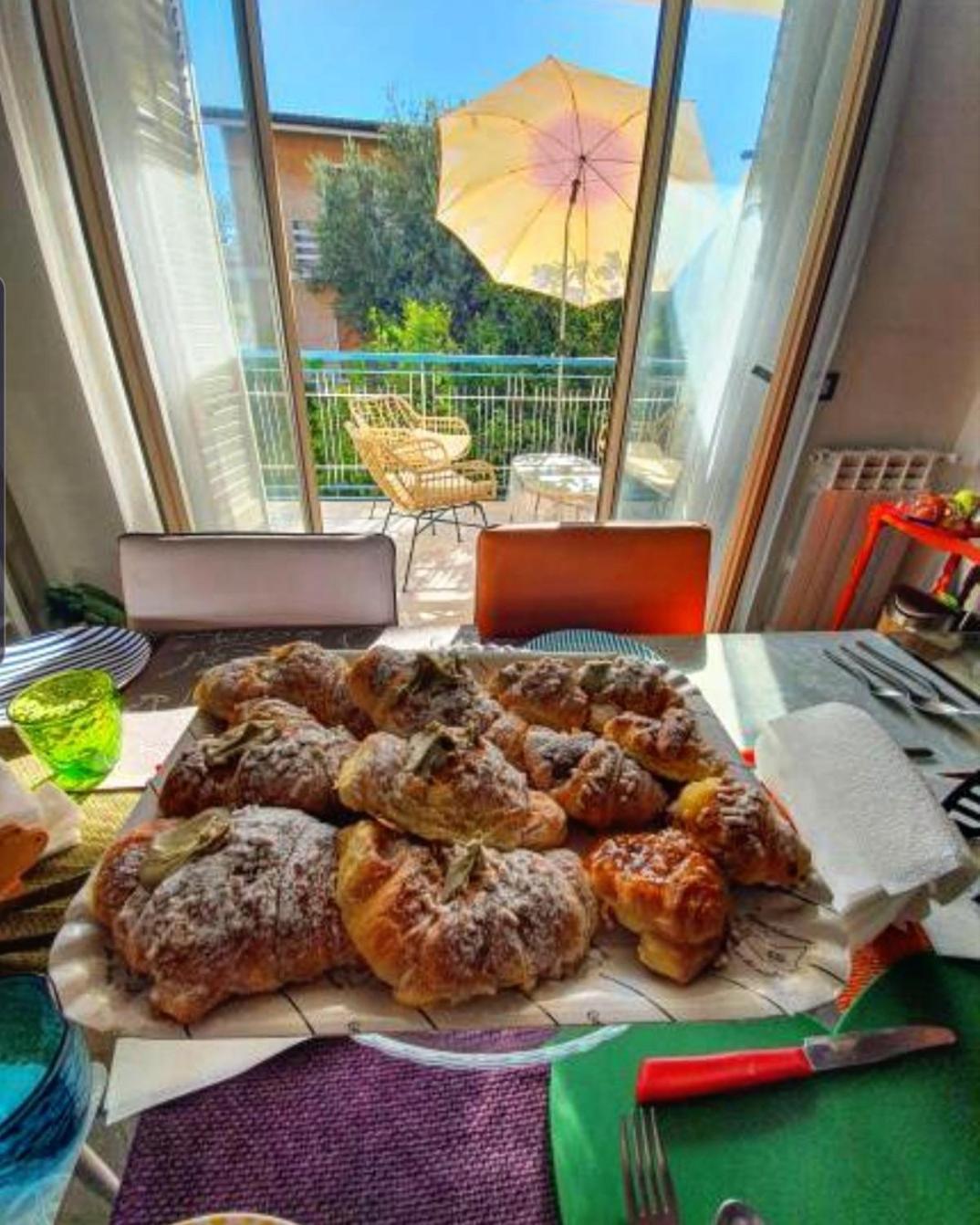 Mongibello Rooftop Мондело Екстериор снимка
