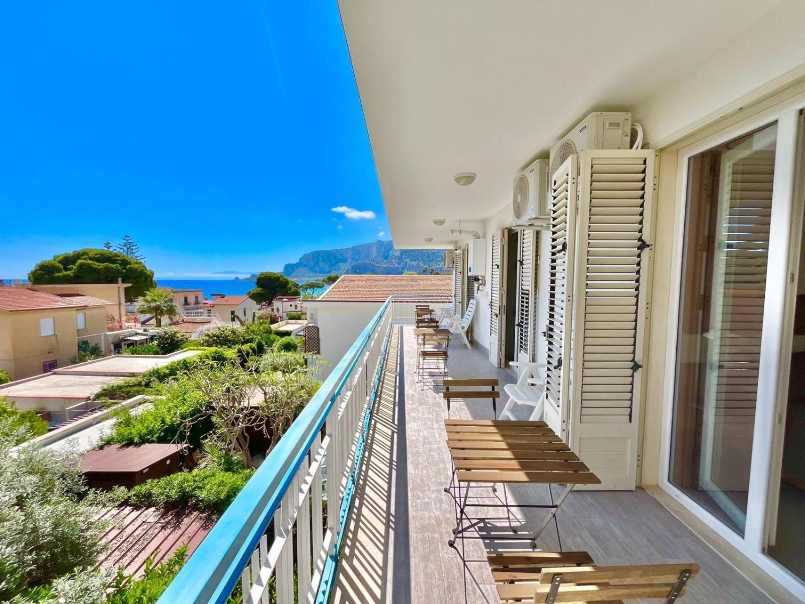 Mongibello Rooftop Мондело Екстериор снимка